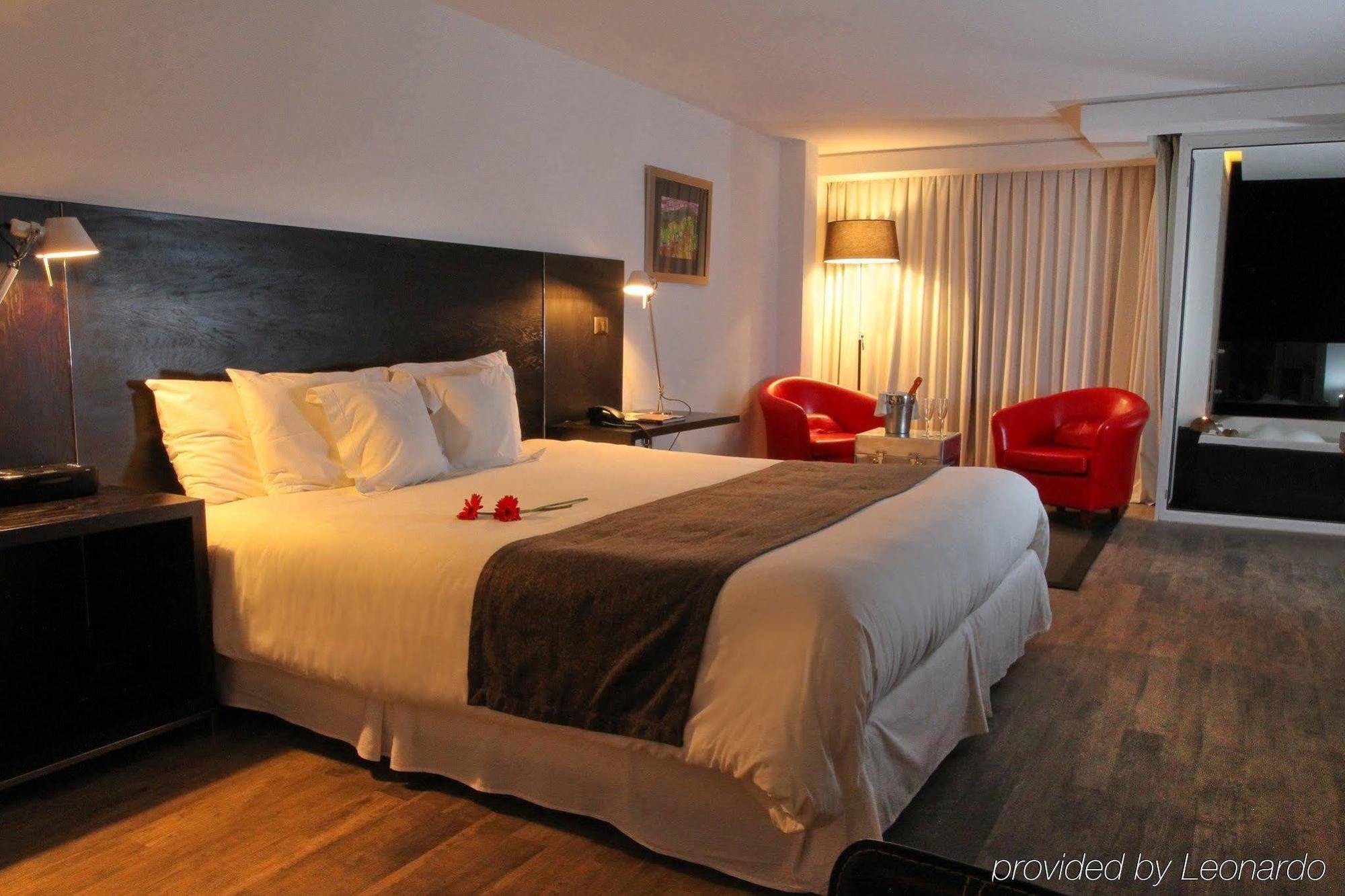 Radisson Blu Acqua Hotel & Spa Concon Bagian luar foto A room at the hotel